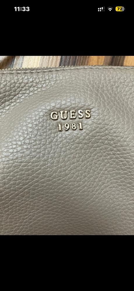 Kabelka guess, guess