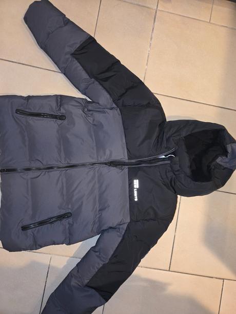 Zimná bunda veľ 140, c&a,140