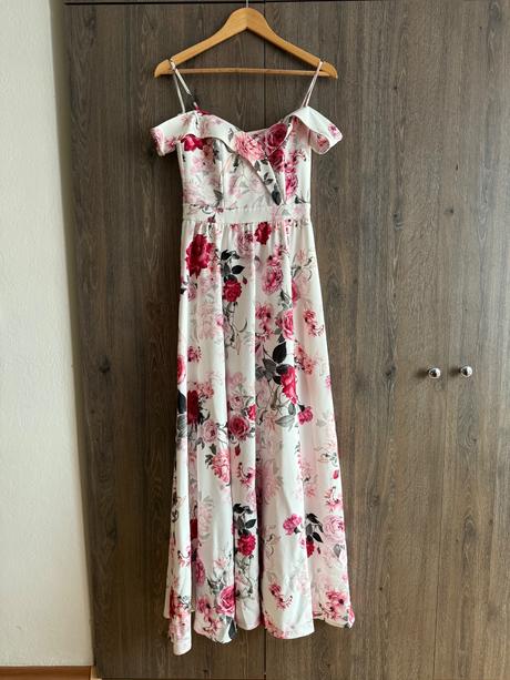 Dámske kvetované spoločenské šaty veľ.36, 36