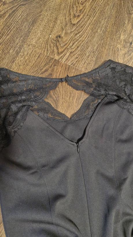 Spoločenské šaty, m