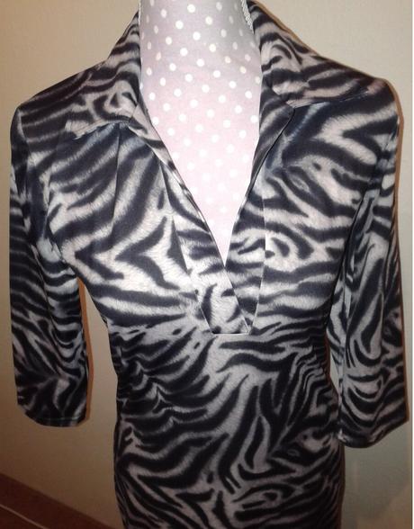 Sivočierne elastické šaty hennes veľ. s, s