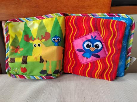 Šuštiaca knižka na zavesenie - lamaze, 