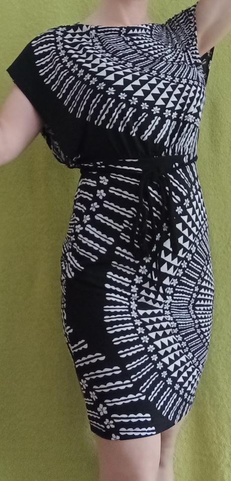 Krásne pohodlné šaty (už s poštovným), s