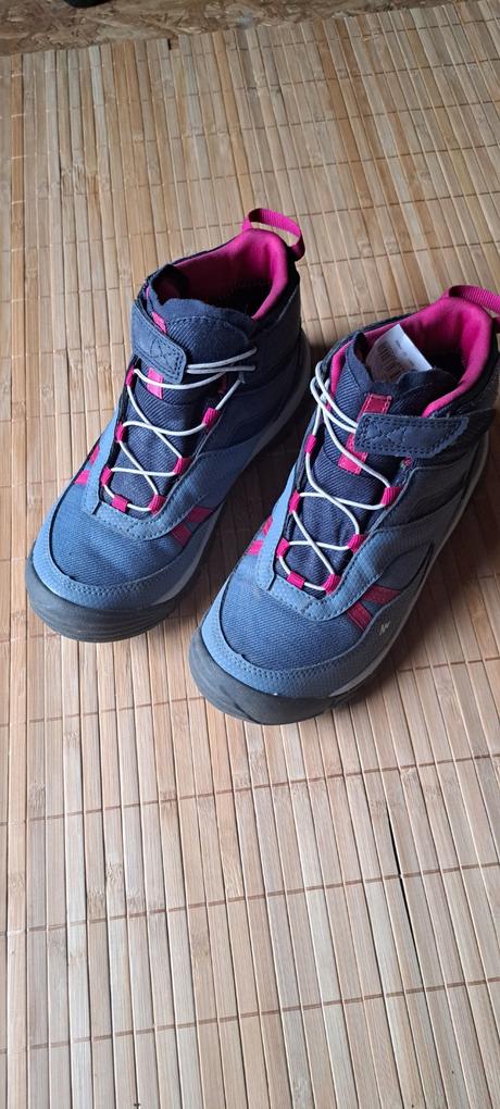 Turistické tenisky, quechua,33