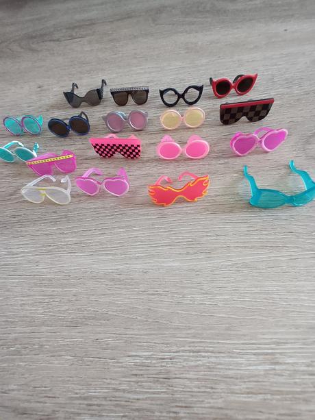 Bábika lol aj s oblečením a doplnkami, 