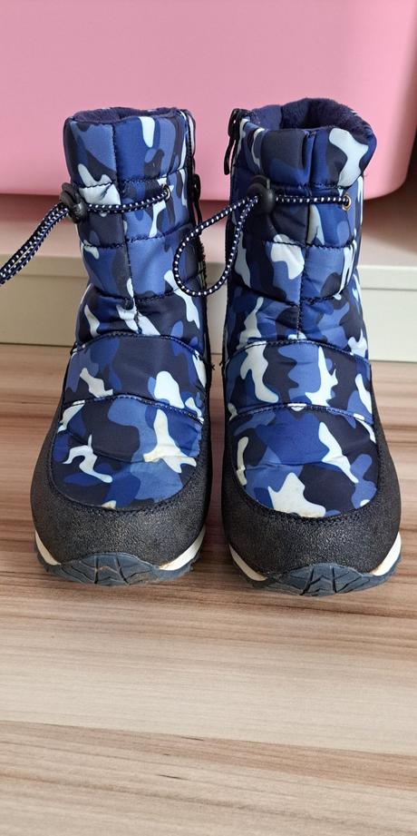 Snehule, wojtylko,33