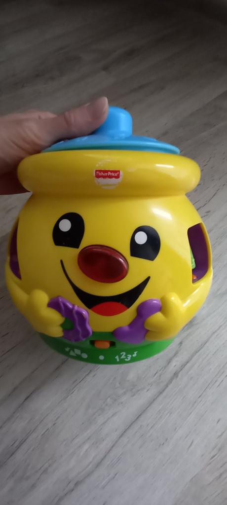 Hovoriaci hrniec fisher price,