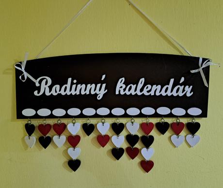 Drevený rodinný kalendár, 