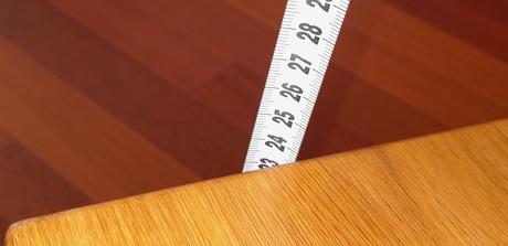 Detský ručne robený dubový stolček,